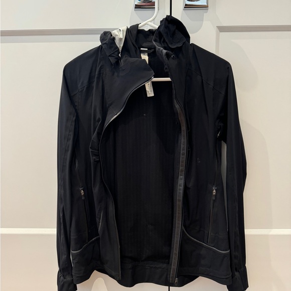 Lululemon Running Raincoat - Picture 1 of 7
